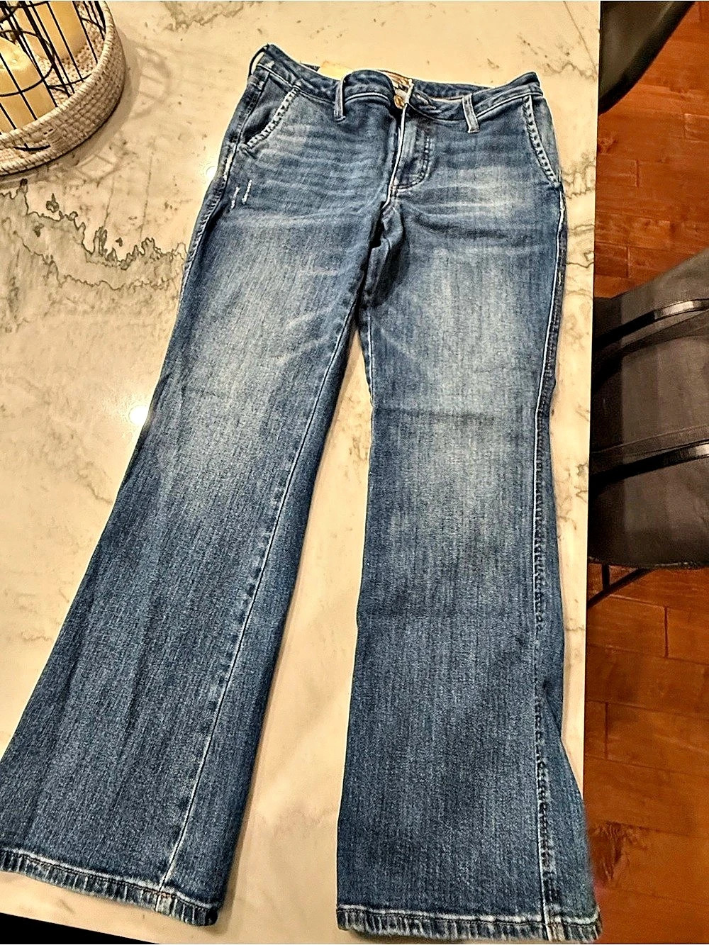 Kut from the Kloth- Kelsey Ankle Flare.